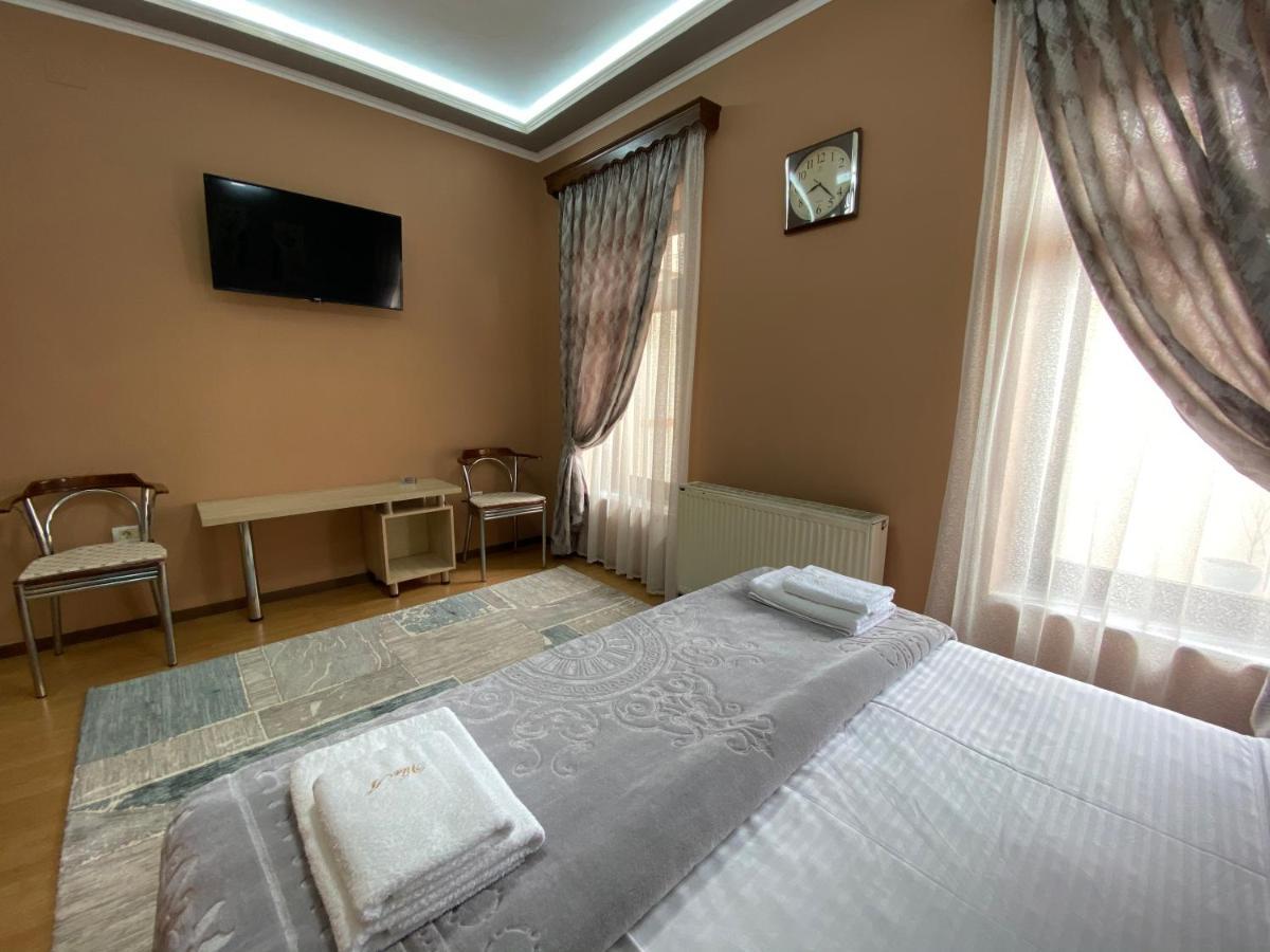 Vila A Hotel Korce Luaran gambar